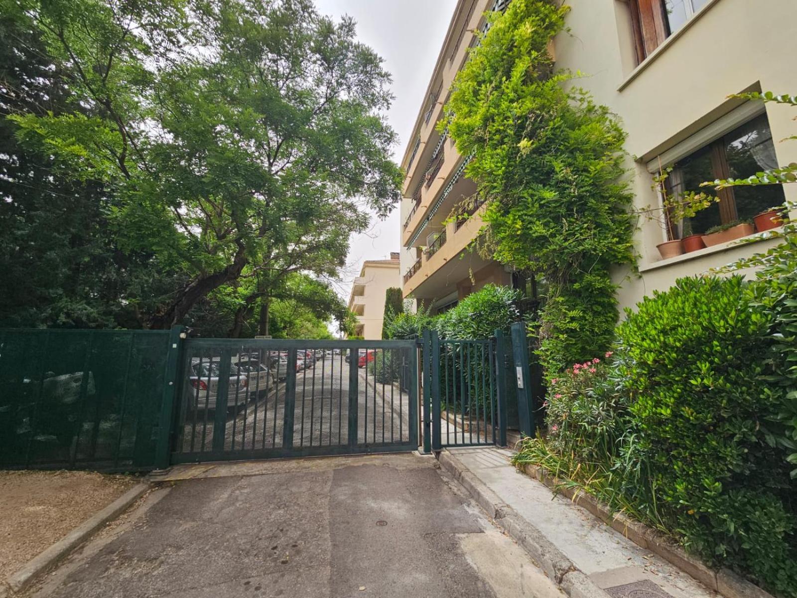 Provencal-Style Apartment Aix-en-Provence Buitenkant foto